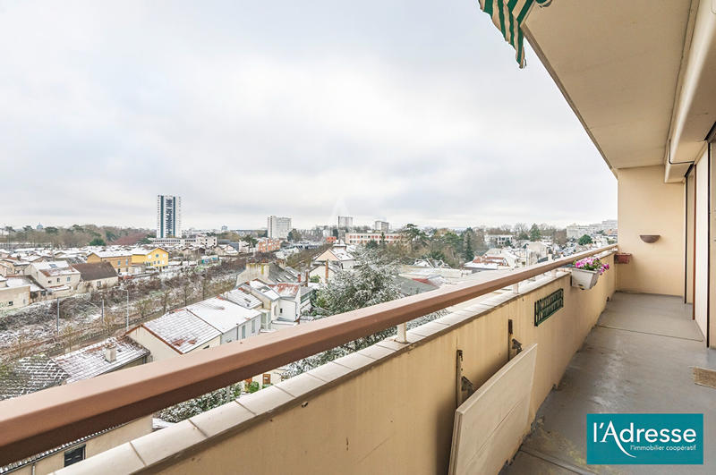 Appartement - 98 m² - 4 pièces