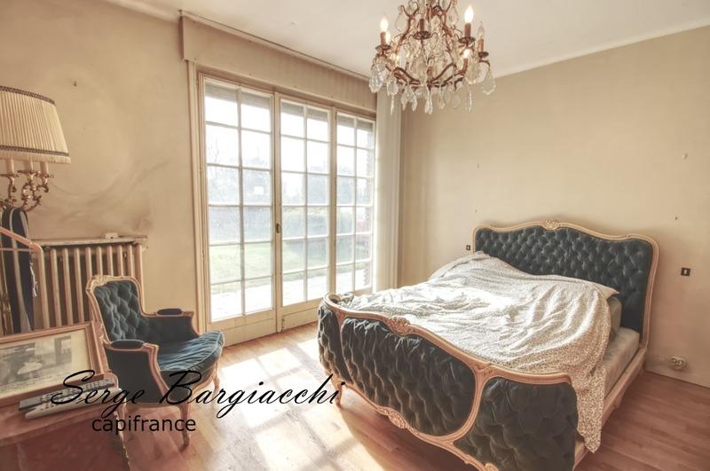 Maison - 200 m² - 8 pièces