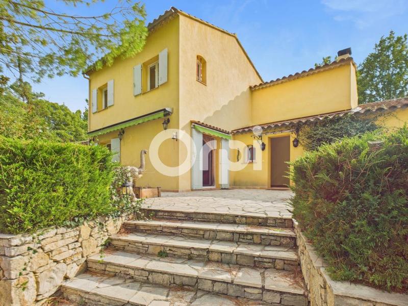 Maison - 200 m² - 6 pièces