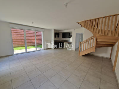 Maison - 85 m² - 4 pièces