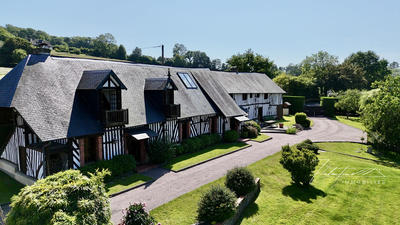 Maison - 322 m² - 7 pièces