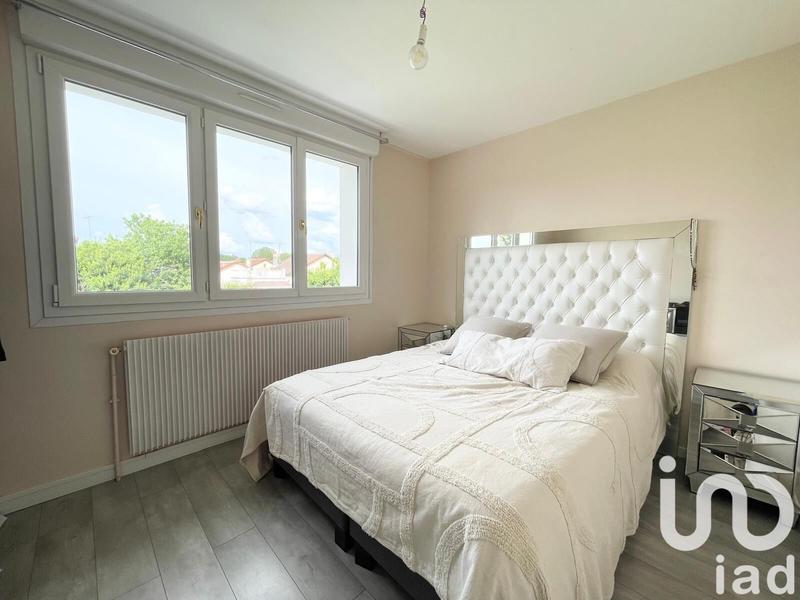 Maison - 230 m² - 8 pièces