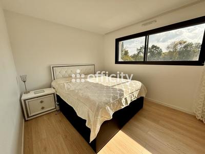 Maison - 147 m² - 5 pièces