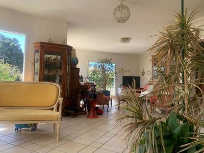 Maison - 195 m² - 5 pièces