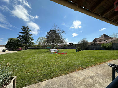 Maison - 263 m² - 11 pièces