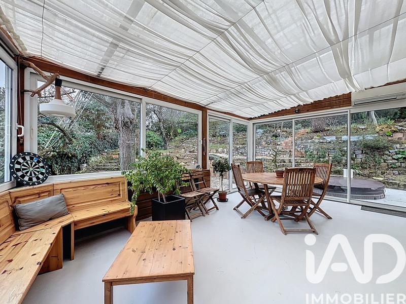 Maison - 140 m² - 5 pièces