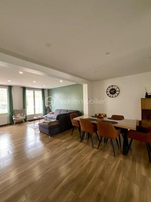 Maison de ville - 75 m² - 4 pièces