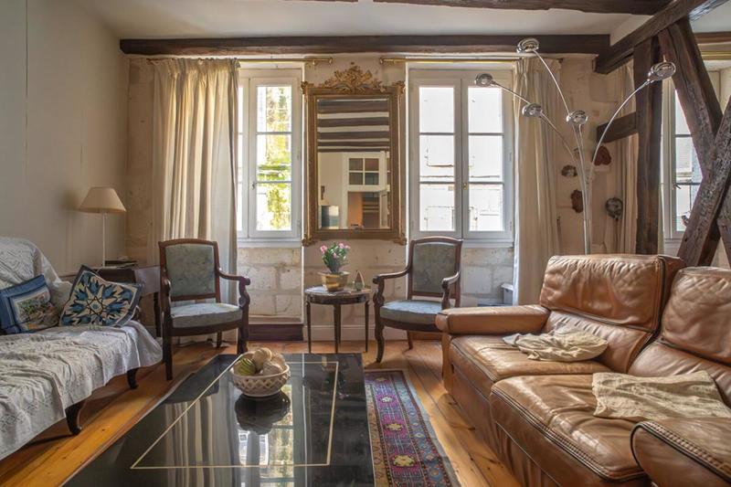 Maison - 202 m² - 8 pièces