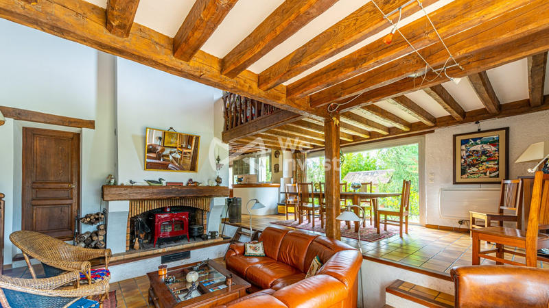 Maison ancienne - 208 m² - 9 pièces