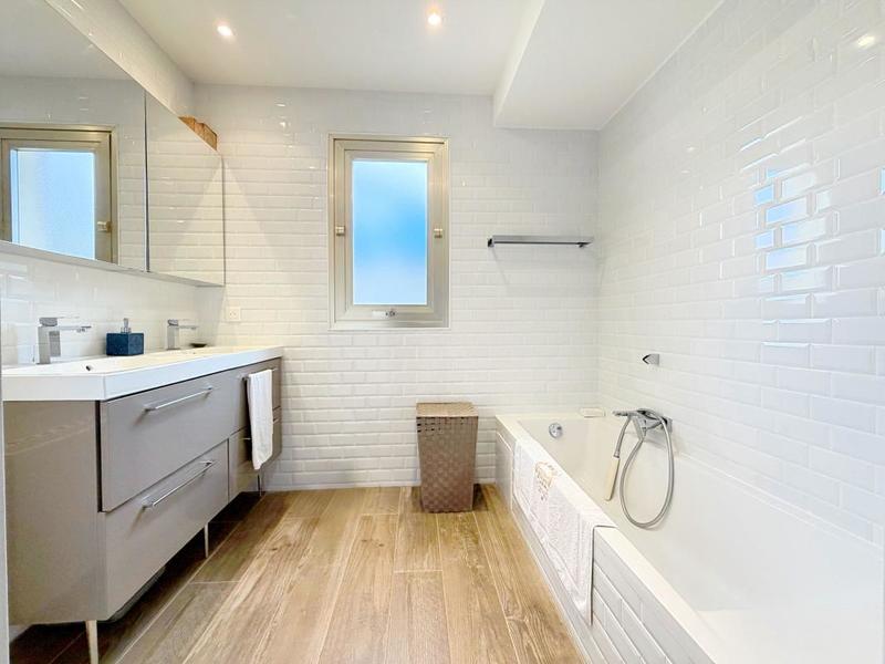 Appartement - 76 m² - 3 pièces