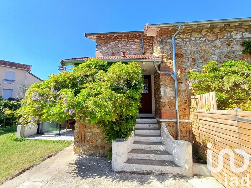 Maison - 108 m² - 6 pièces