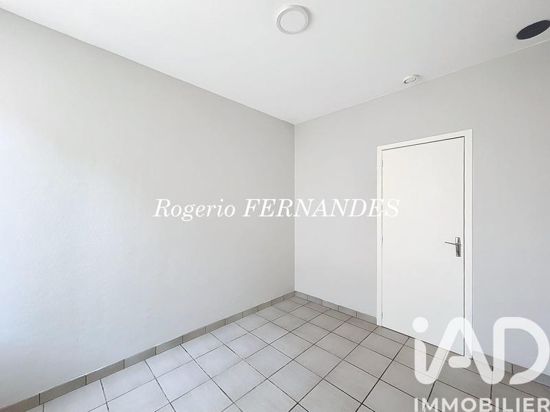 Appartement - 93 m² - 8 pièces