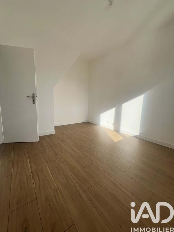 Maison - 111 m² - 5 pièces