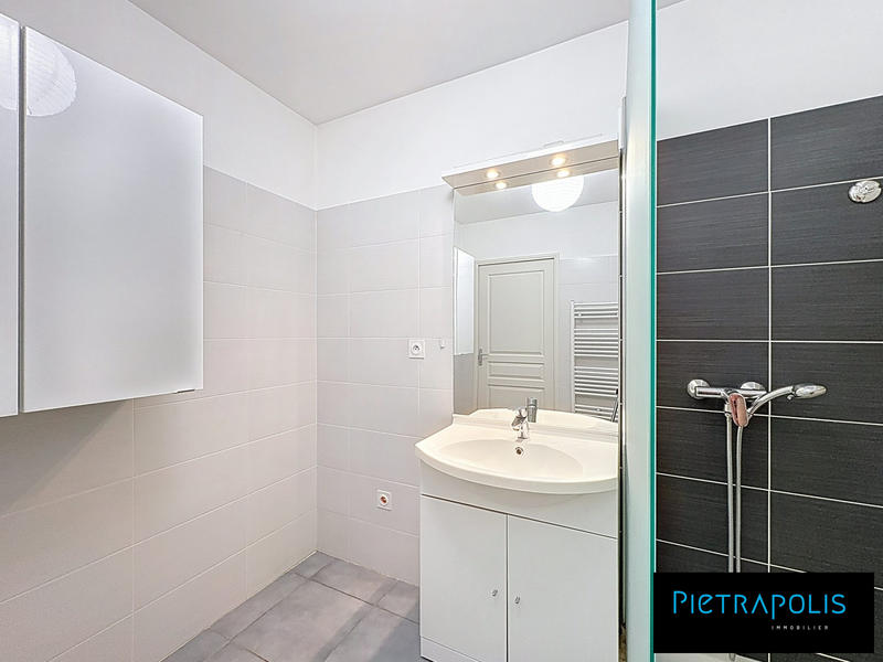 Appartement - 58 m² - 2 pièces