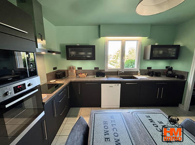 Maison - 147 m² - 6 pièces