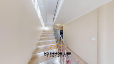 Maison - 170 m² - 7 pièces