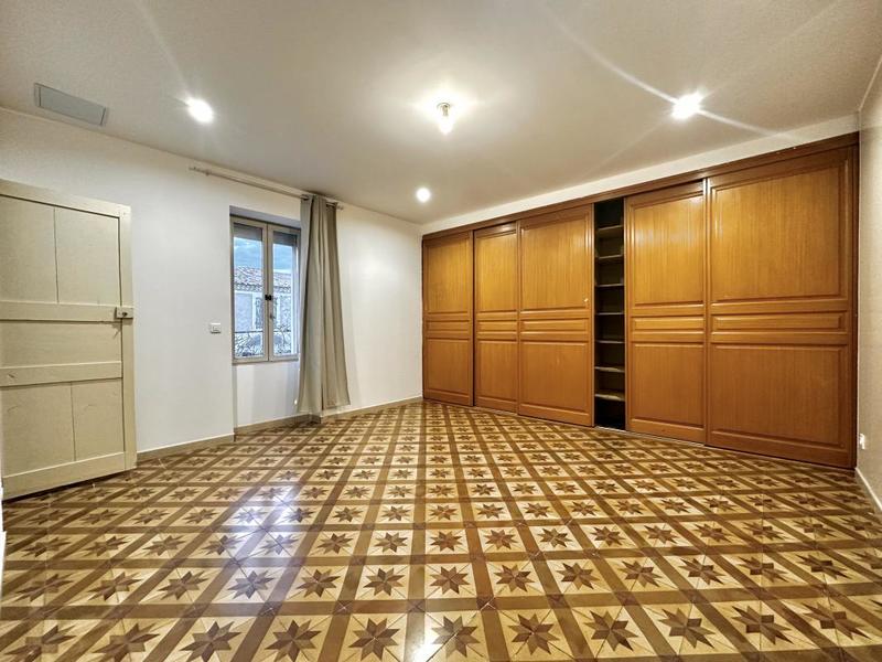 Maison - 94 m² - 5 pièces