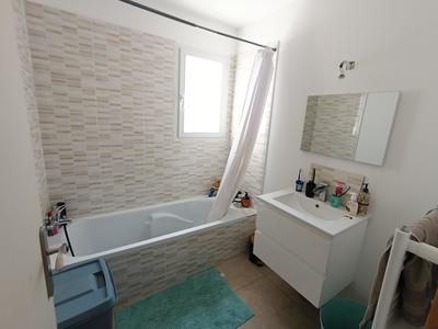 Villa - 100 m² - 4 pièces