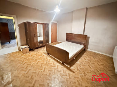 Maison - 1 m² - 5 pièces