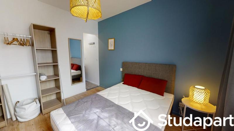 Chambre - 13 m² - 1 pièce