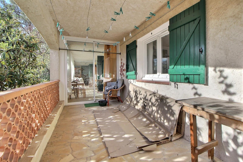 Maison - 220 m² - 6 pièces