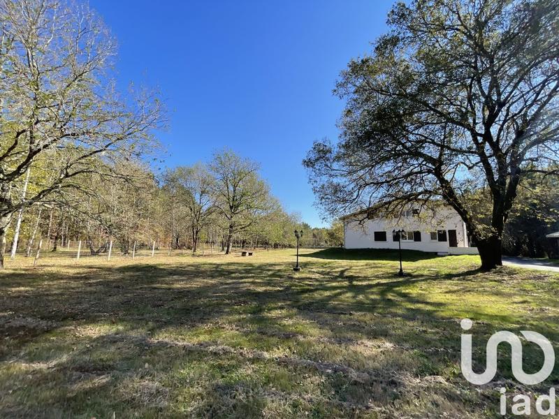 Maison - 245 m² - 8 pièces