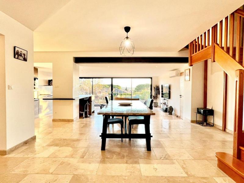 Villa - 165 m² - 6 pièces