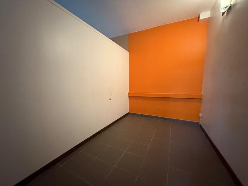 Local commercial - 147 m² - 10 pièces