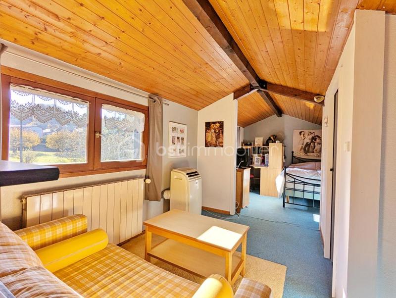 Maison traditionnelle - 143 m² - 5 pièces