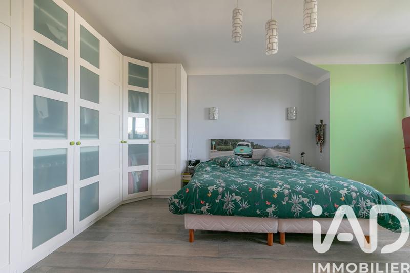 Maison - 180 m² - 6 pièces