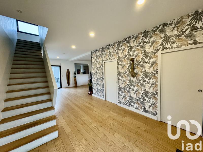 Maison de maîtres - 252 m² - 7 pièces