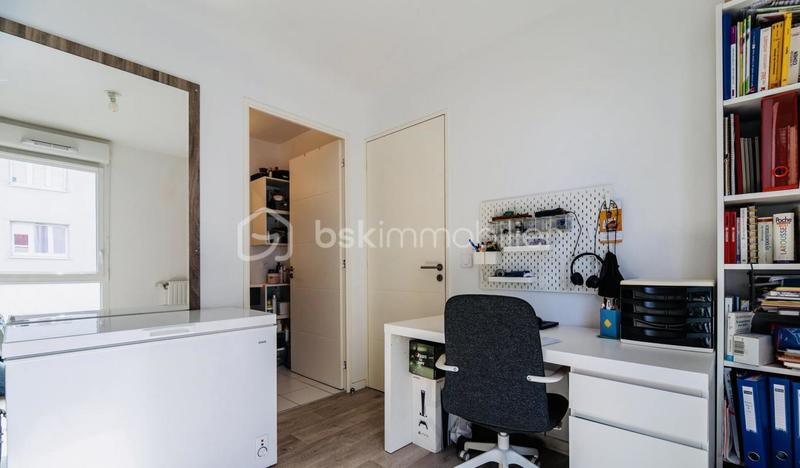 Appartement - 90 m² - 5 pièces