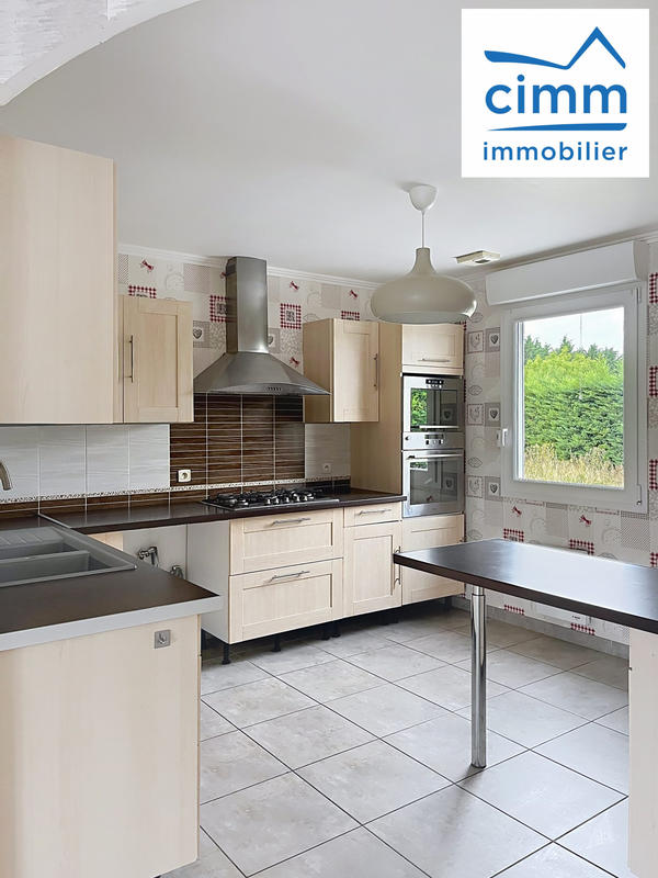 Maison - 111 m² - 4 pièces