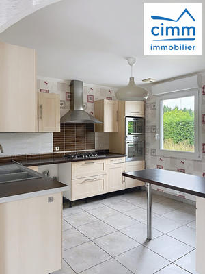 Maison - 111 m² - 4 pièces