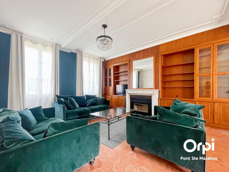 Propriété - 298 m² - 10 pièces