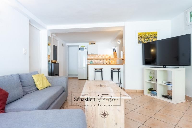 Maison - 210 m² - 8 pièces