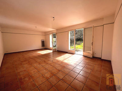 Maison - 92 m² - 3 pièces