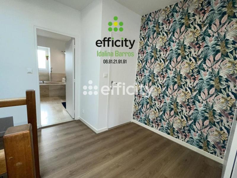 Maison - 240 m² - 7 pièces