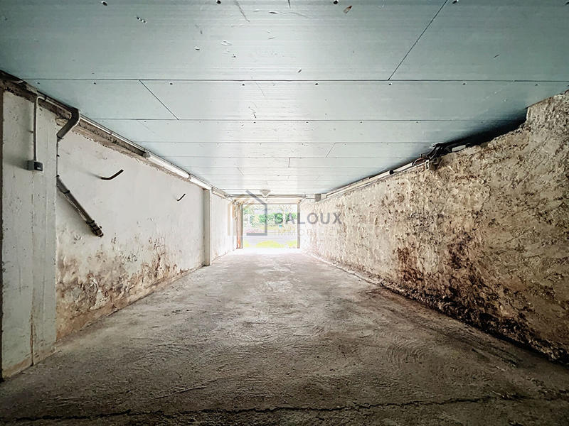 Maison - 267 m² - 8 pièces