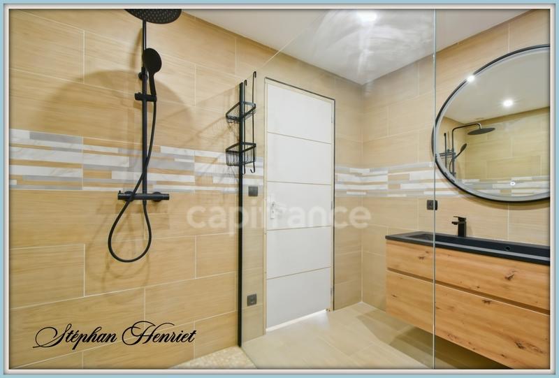 Maison - 156 m² - 8 pièces