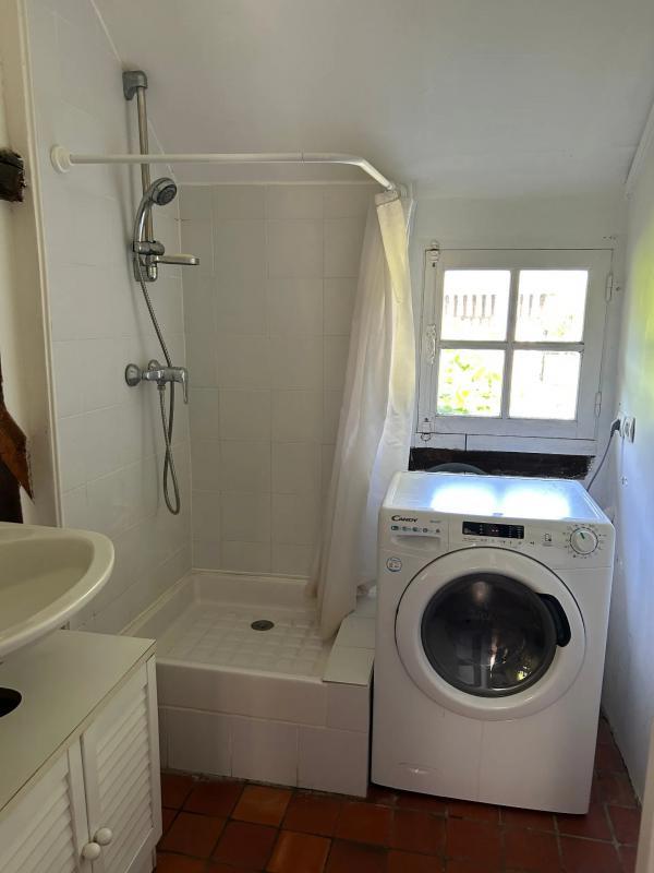 Propriété - 300 m² - 11 pièces