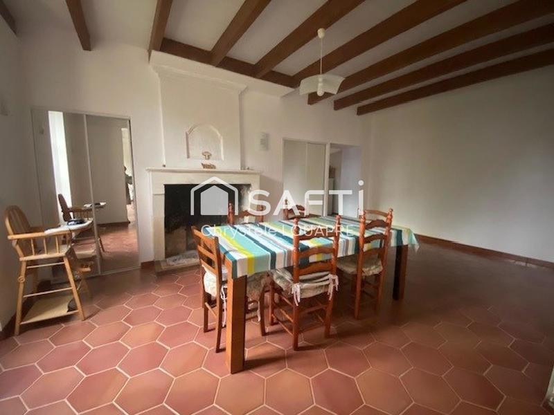Maison - 285 m² - 8 pièces