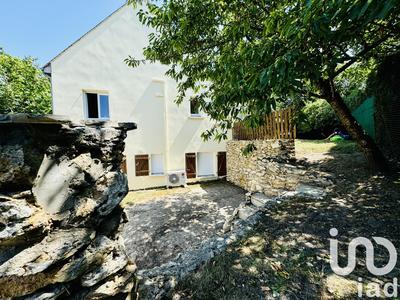 Maison - 181 m² - 8 pièces