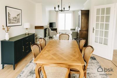 Maison - 128 m² - 7 pièces