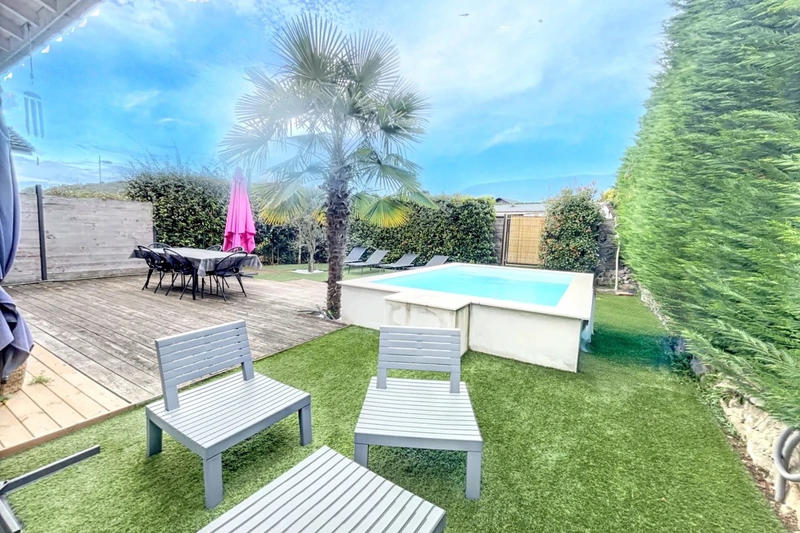 Triplex - 190 m² - 4 pièces