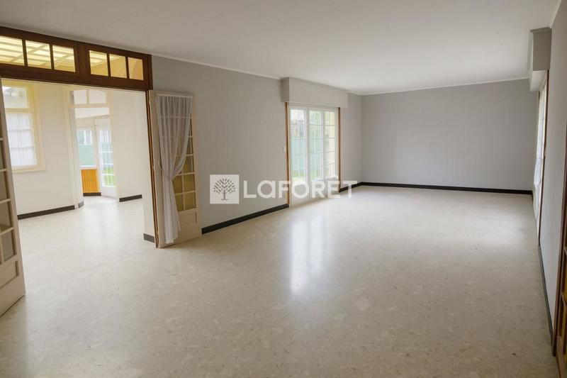Maison - 137 m² - 5 pièces