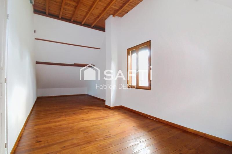 Maison - 200 m² - 9 pièces