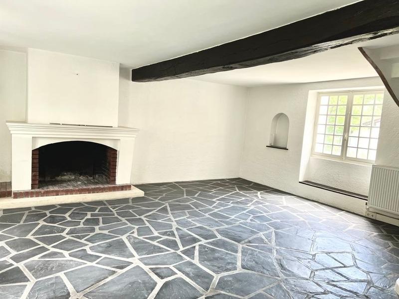 Maison - 263 m² - 9 pièces