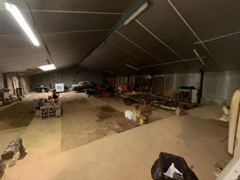 Immeuble - 81 m² - 3 pièces