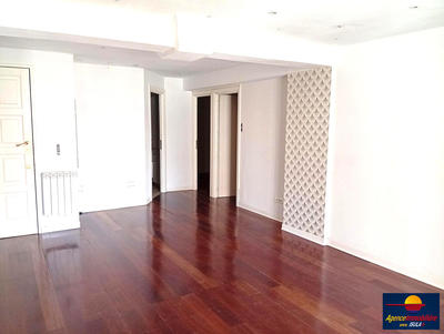 Appartement - 79 m² - 4 pièces